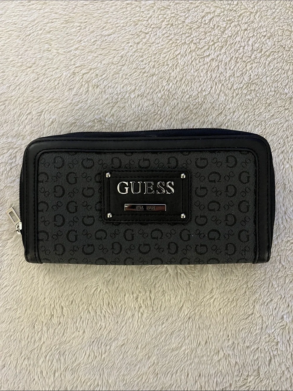 GUESS Black Logo Zip-Around Wallet